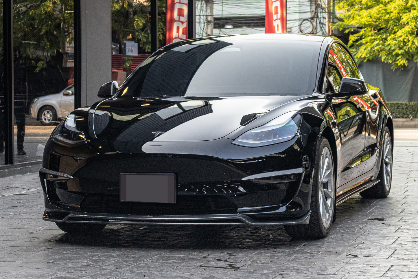 Tesla Model 3 Carbon Fiber Side Skirts