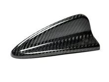 Load image into Gallery viewer, BMW E82 1M 1 Series Carbon Fiber Antenna Cover
