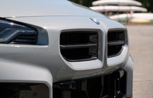 Load image into Gallery viewer, BMW G87 M2 Carbon Fiber Front Grille
