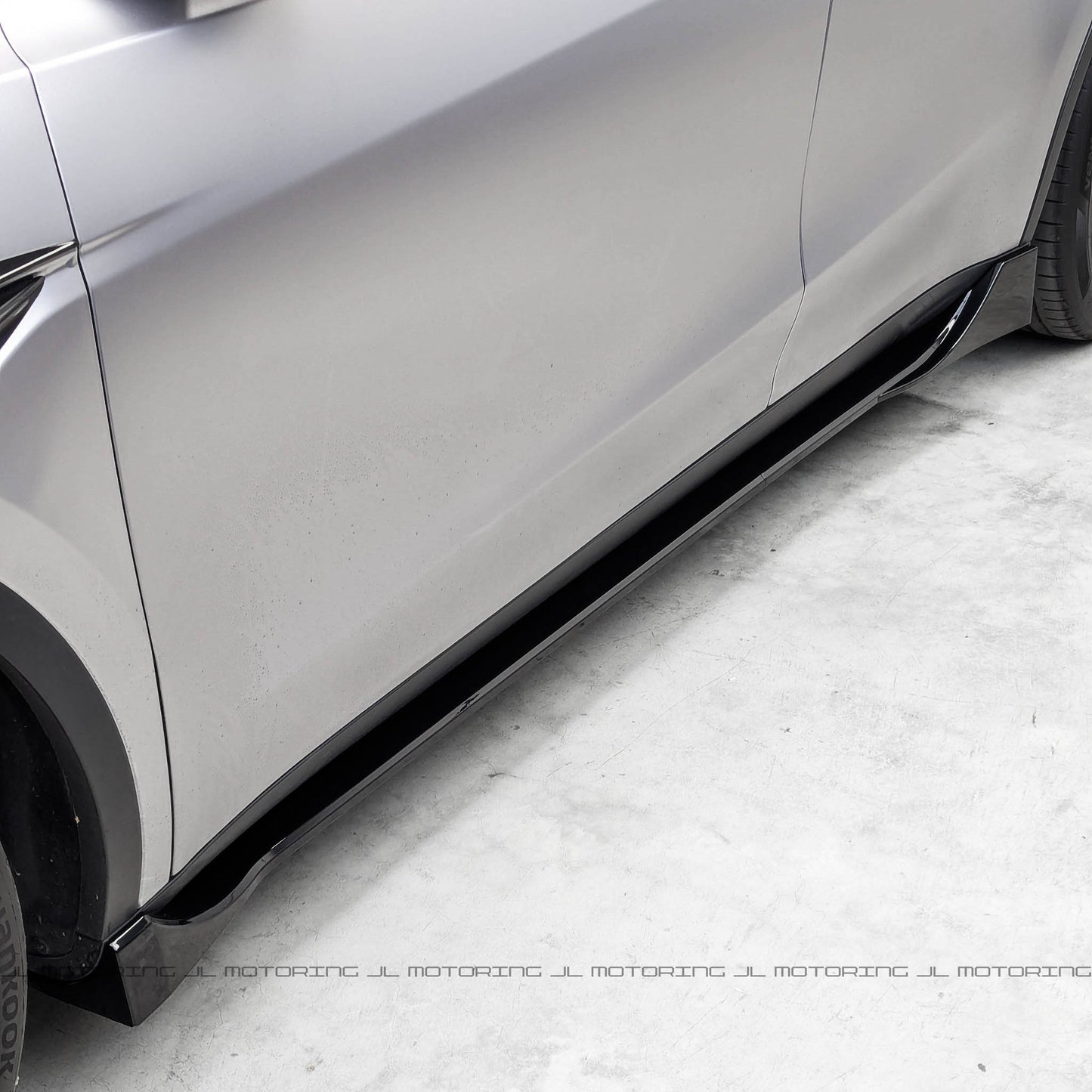 Tesla Model Y Side Skirts