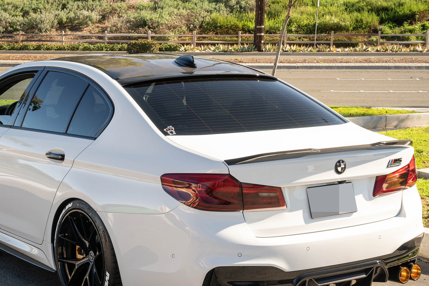 BMW F90 M5 G30 5 Series Carbon Fiber Roof Spoiler