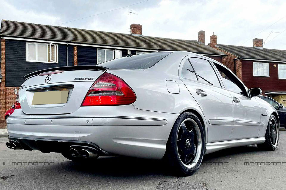 Mercedes Benz W211 AMG Style trunk spoiler