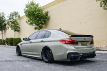 Load image into Gallery viewer, BMW G30 F90 M5 Performance Carbon Fiber Side Skirts
