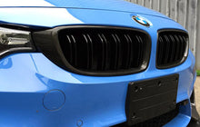Load image into Gallery viewer, BMW F80 M3 F82 F83 M4 Carbon Fiber Front Grilles
