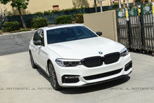 Load image into Gallery viewer, BMW G30 5 Series Carbon Fiber Mirror Covers
